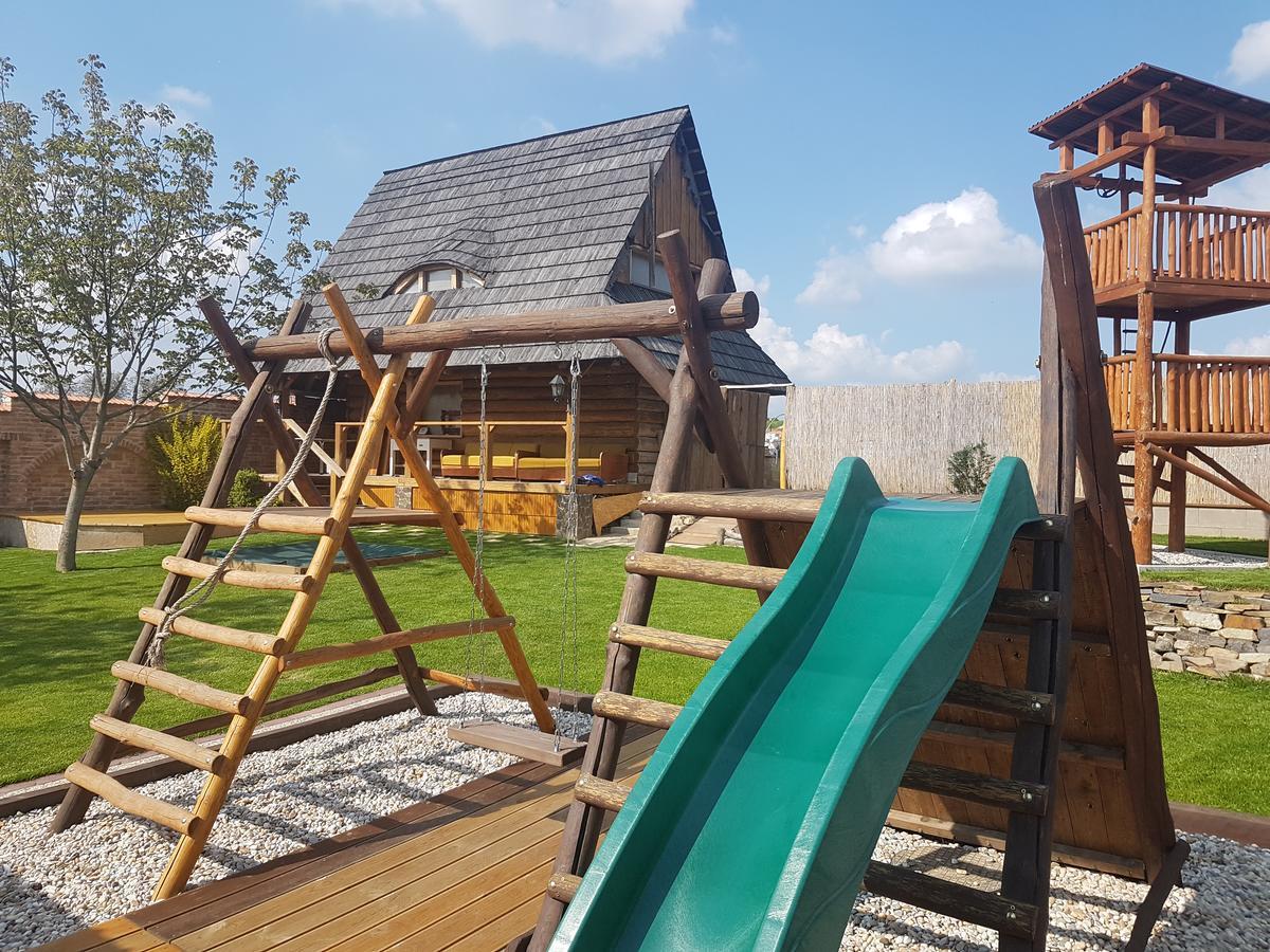 Agropenzion 7Divov Dolna Krupa 외부 사진